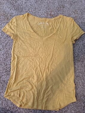 Aeropostale Women's Short Sleeve V-Neck Tee - Mustard